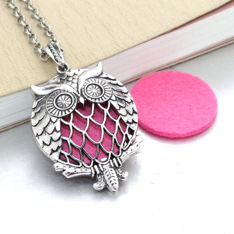 1pcs Aroma Diffuser Necklace Open Antique Vintage Lockets Pendant Perfume Essential Oil Aromatherapy Locket Necklace With Pads