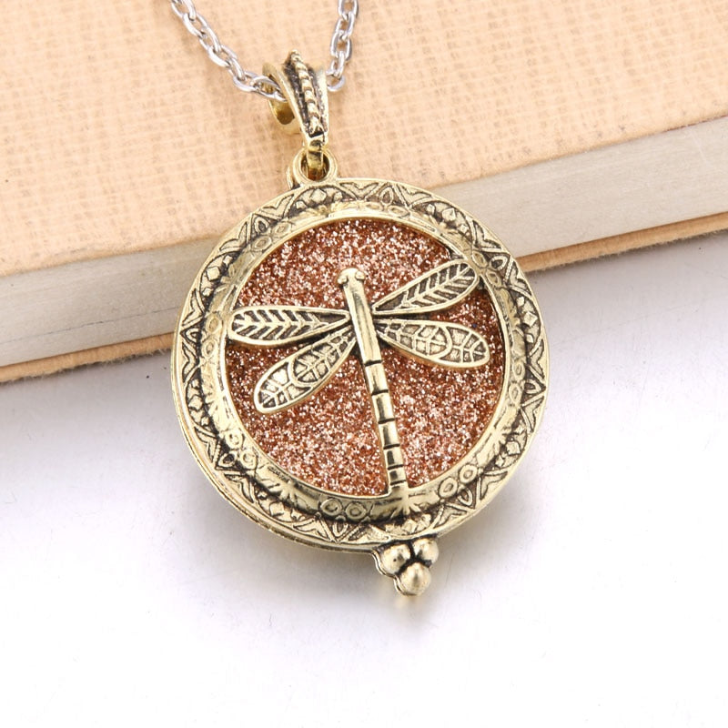 1pcs Aroma Diffuser Necklace Open Antique Vintage Lockets Pendant Perfume Essential Oil Aromatherapy Locket Necklace With Pads