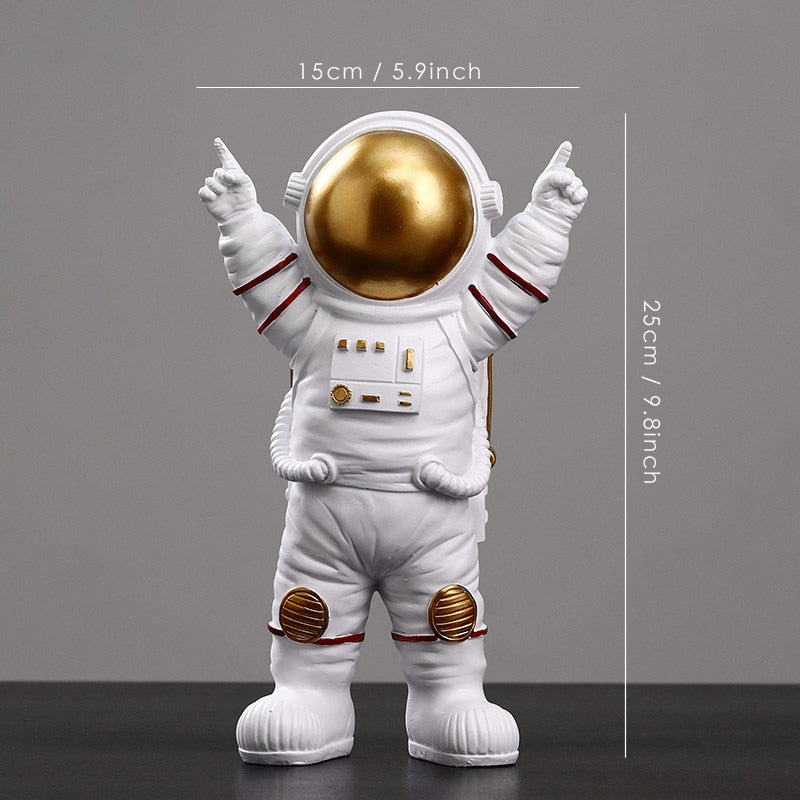 Resin Astronaut Figurines Fashion Spaceman With Moon Sculpture Decorative Miniatures Cosmonaut Statues Gift For Man &amp; Boyfriend